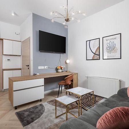 Apartments Madeleine 리예카 외부 사진